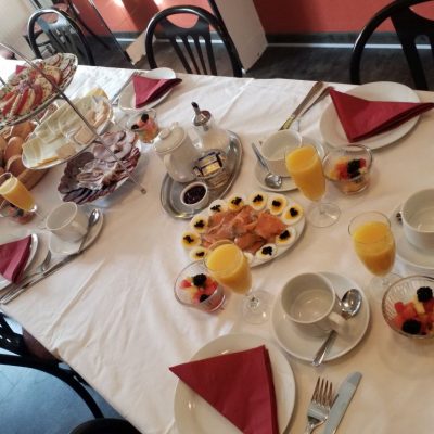 Frühstückstisch