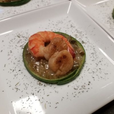 Garnele und Scampi auf Gurkenrelish