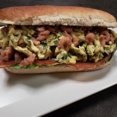 Nrodseekrabben Rührei im Baguette