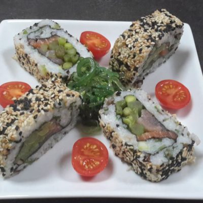 Sushi mit Sesam SW