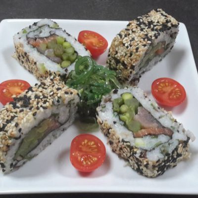 Sushi mit Sesam SW