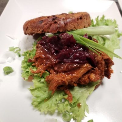 Wildschwein Pulled Pork mit Rotkraut